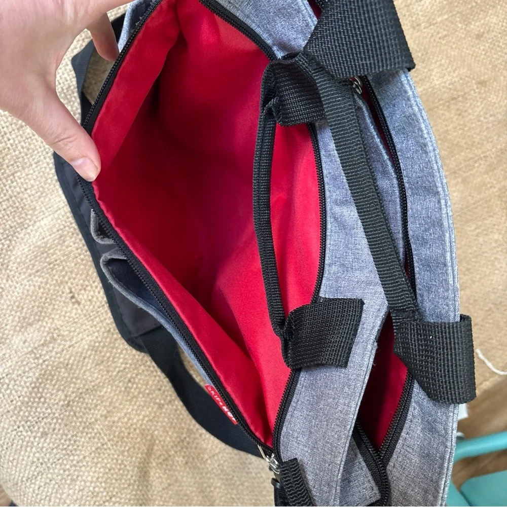 EUC Grey Skip Hop diaper bag. Small discolor on bottom.